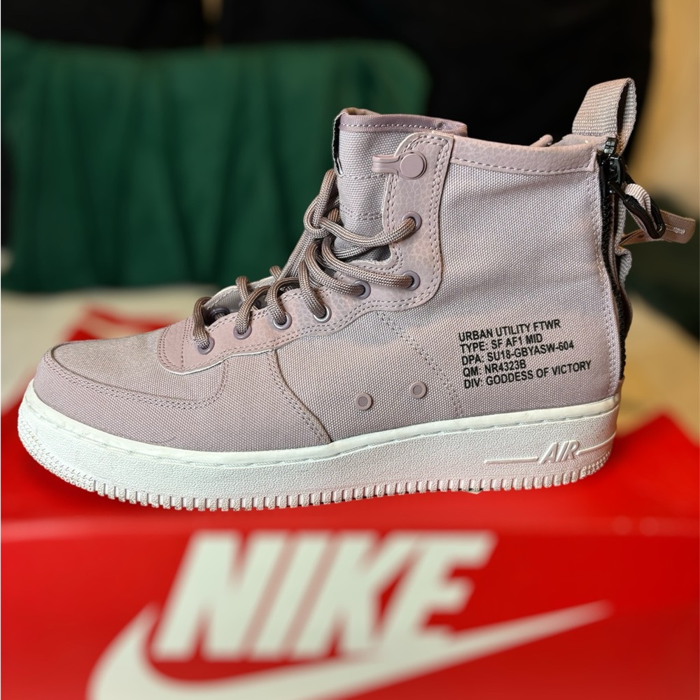 Lavender Women Nikes